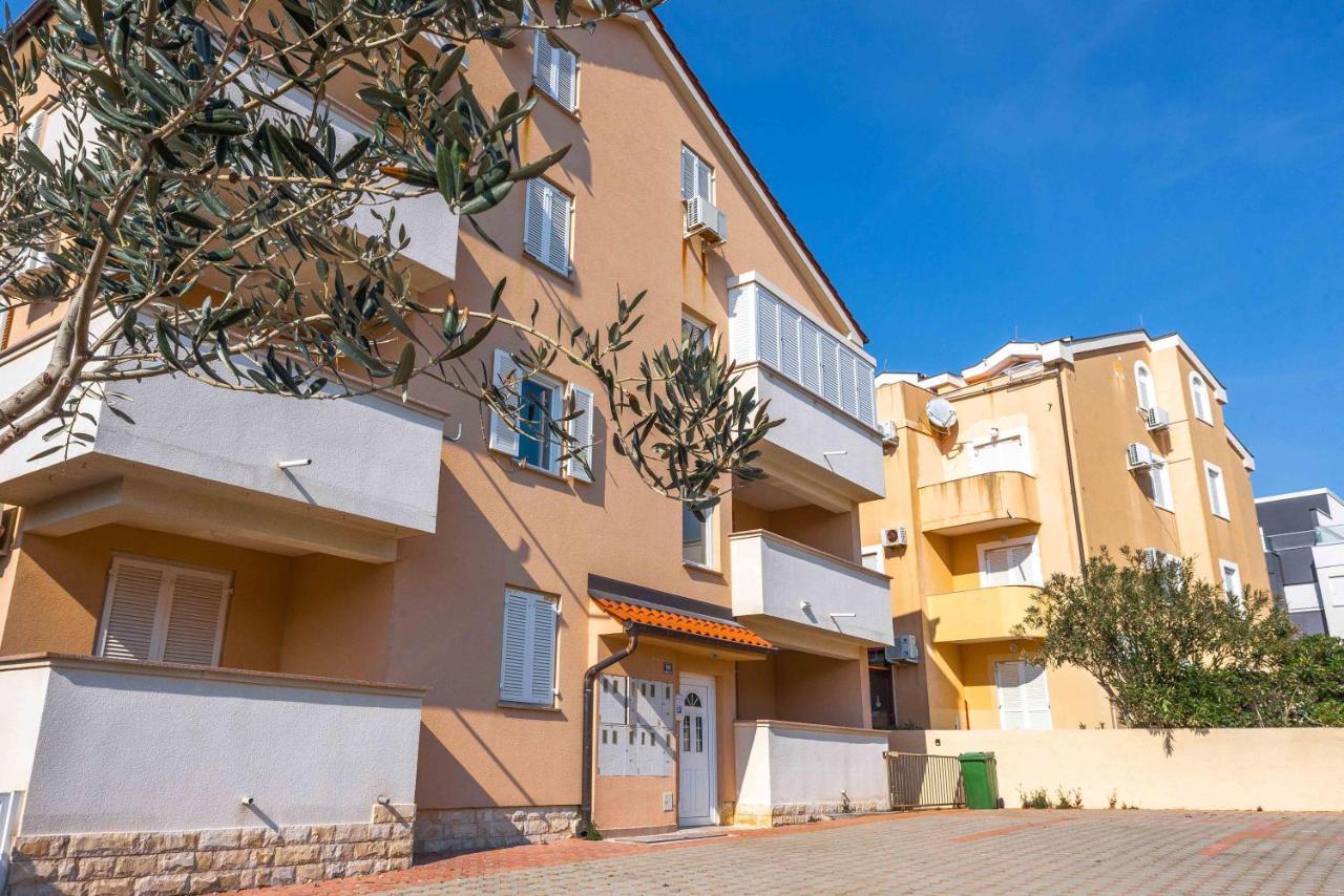 Apartment Hannah Новаля Екстериор снимка